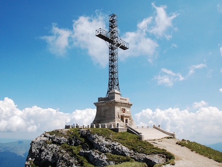 /assets/img/regiuni/Sud-Muntenia/regiune/Crucea.jpg